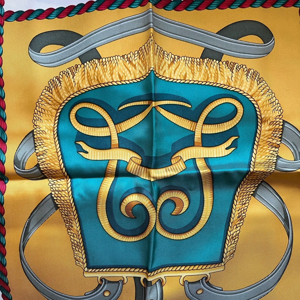 Gorgeous Italian Silk Scarf - Picture 5 of 8